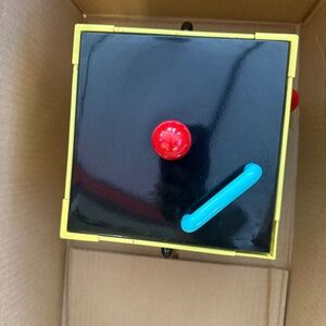 This 1980s square ice bucket made in Japan was designed by American designer Geo